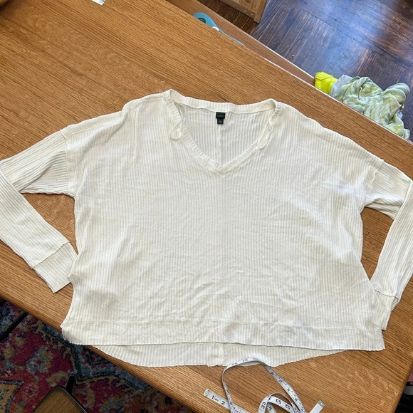 WILD FABLE NWOT off white oversized vneck sweater exposed seams XXL - Picture 7 of 8